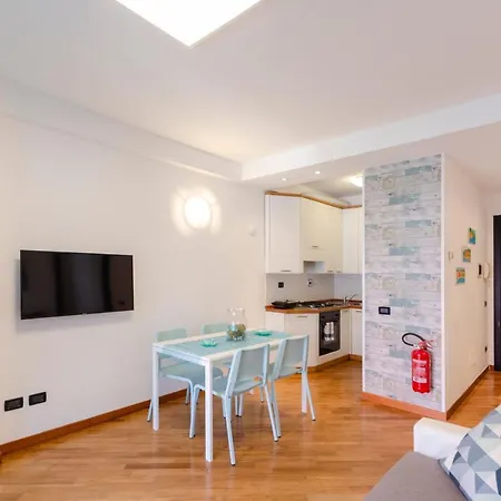 Apartment Dock Of The Bay Genova: Waterfront With Porto Antico Views *