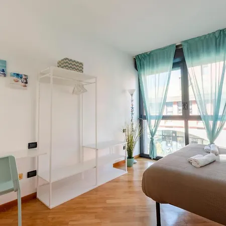 Apartment Dock Of The Bay Genova: Waterfront With Porto Antico Views *