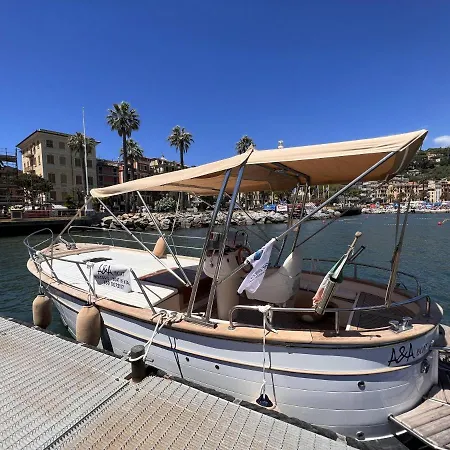 Dock Of The Bay Genova: Waterfront With Porto Antico Views * Genoa
